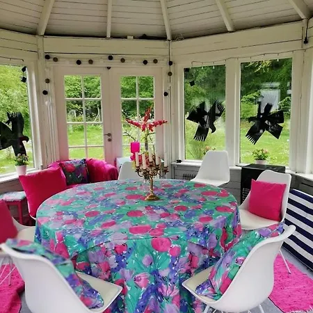 B&B The Foresters House- Idyllic Tranquility- Non Smokers Only *